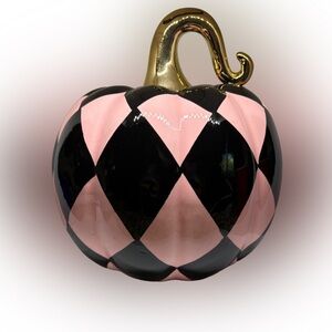 NEW harlequin print ceramic pumpkin -pink/black -8.5”